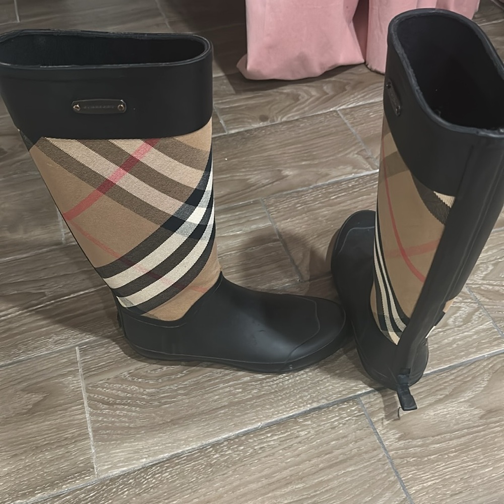 Burberry Rain Boots - Picture 3 of 5